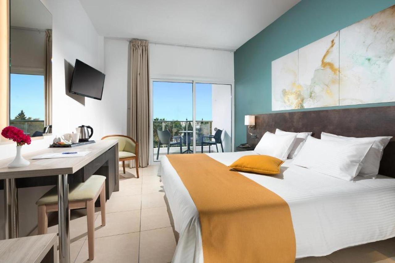 Mayfair Gardens Пафос Екстер'єр фото