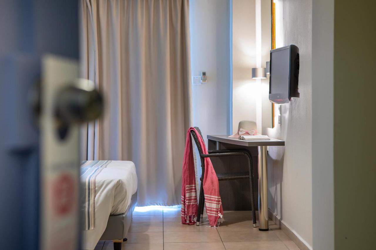 Mayfair Gardens Пафос Екстер'єр фото